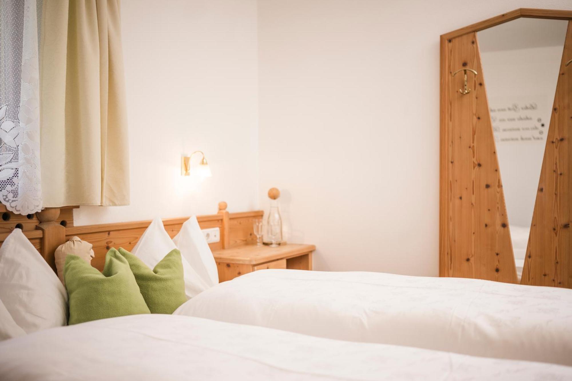 Boutique Pension Erlacher - Adults Only Villandro Ngoại thất bức ảnh
