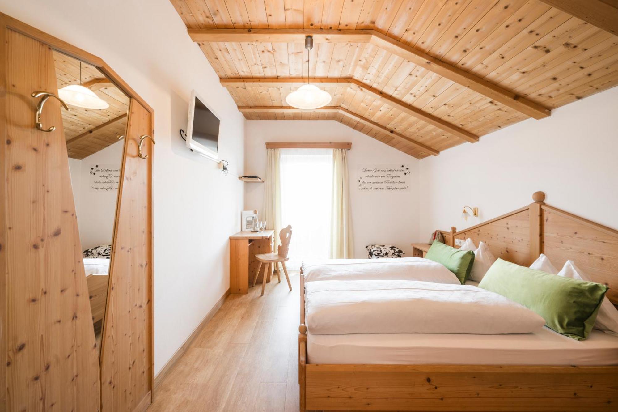 Boutique Pension Erlacher - Adults Only Villandro Ngoại thất bức ảnh